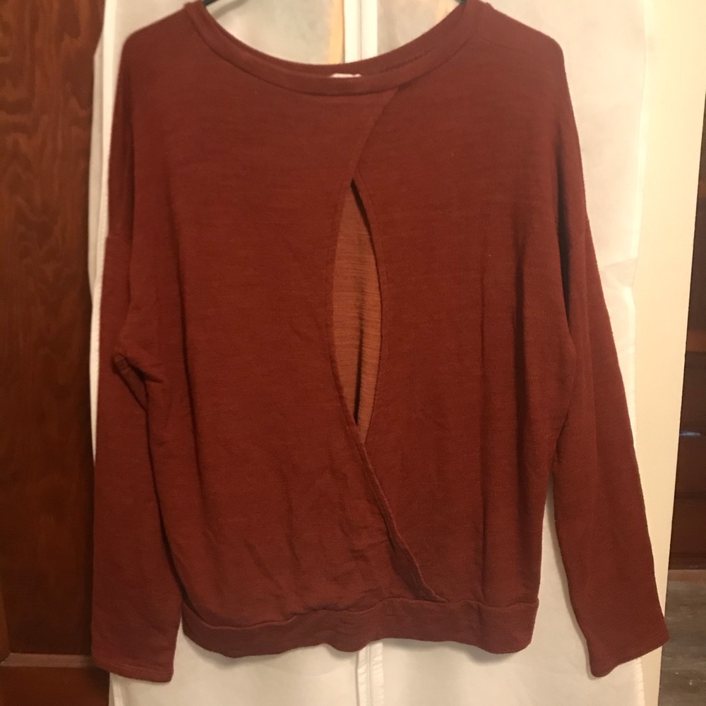 OPEN BACK AMERICAN EAGLE SWEATER